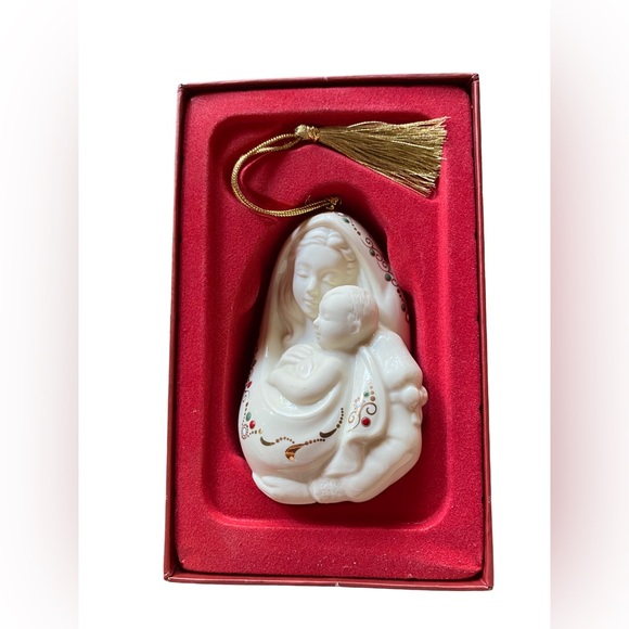 2005 Lenox MADONNA and CHILD Porcelain Christmas Tree Ornament New Open Box - Picture 1 of 3